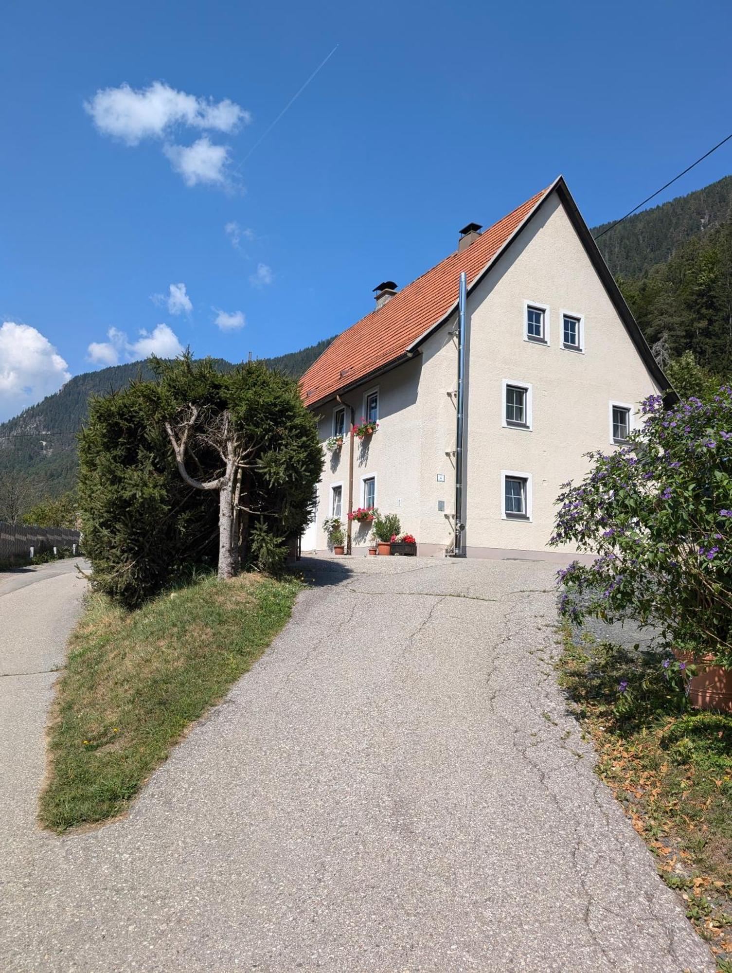 Haus Im Hochtal Leilighet Bad Bleiberg Eksteriør bilde